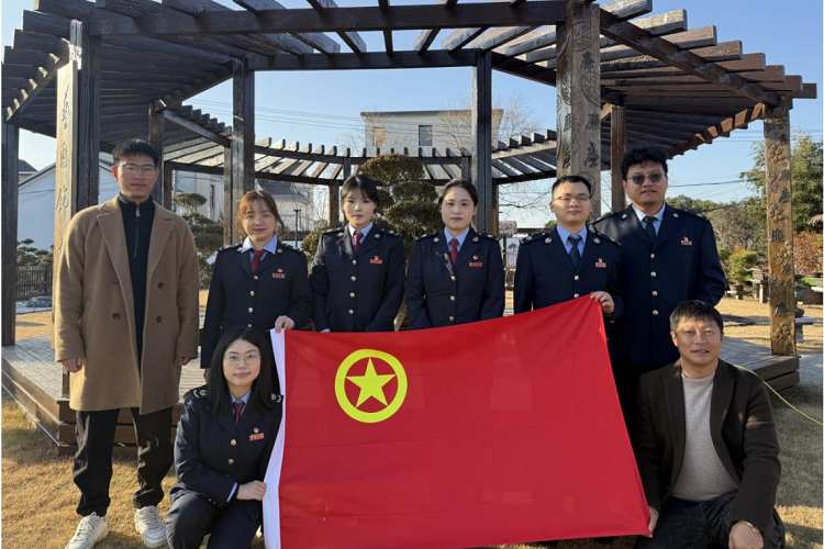 崇明区税务局团委与区港沿镇园艺村团支部开展主题联学共建活动